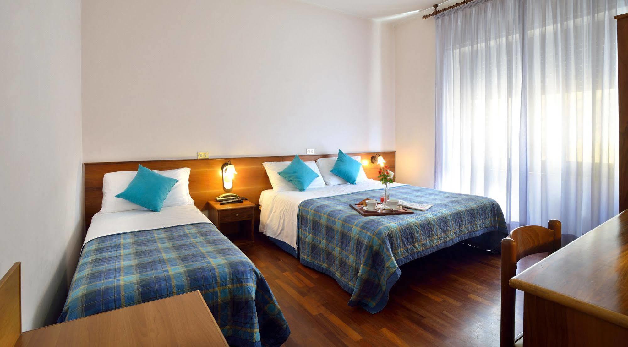Hotel Ristorante Dante Torgiano Dış mekan fotoğraf