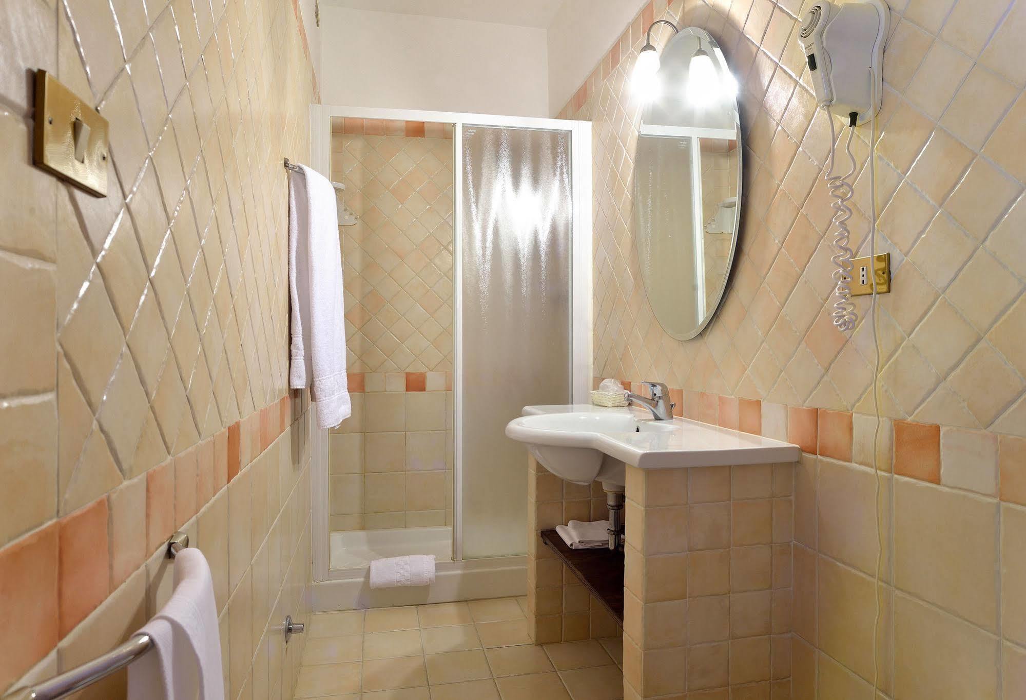 Hotel Ristorante Dante Torgiano Dış mekan fotoğraf